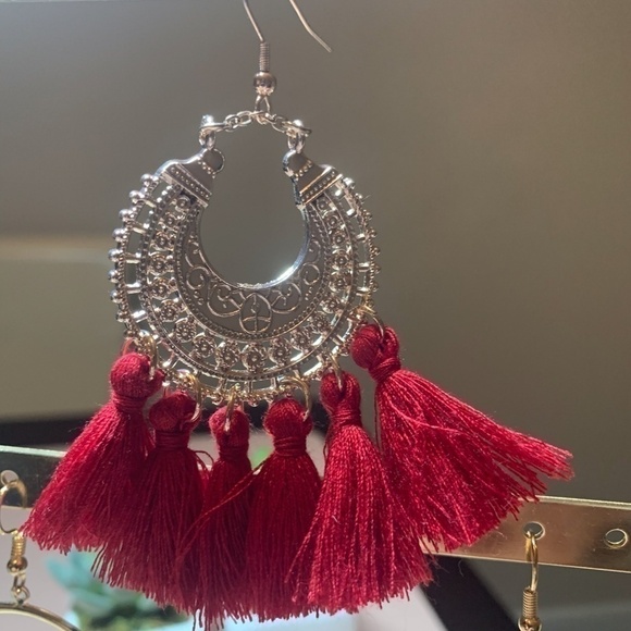 SALE💚 any 3 for $18 💚
 Bohemian Tassel Fan Dangle Earrings Hoops - Picture 2 of 4